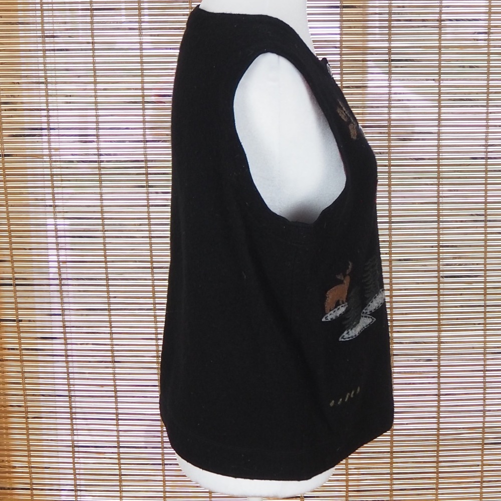 VTG Woolrich 100% Wool Vest Womens M Black Cabin Lodge Embroidered Button Up - Picture 2 of 16